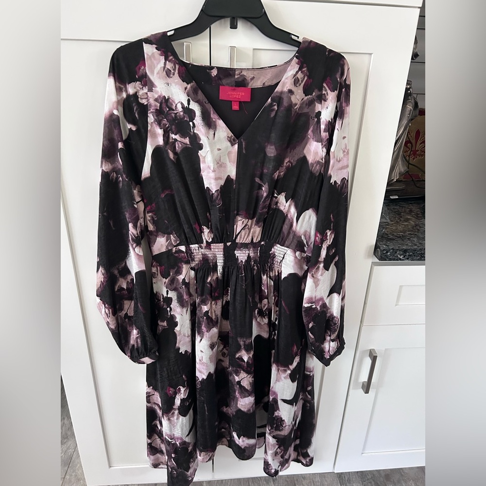 Jennifer Lopez Black and Purple V-Neck Dress